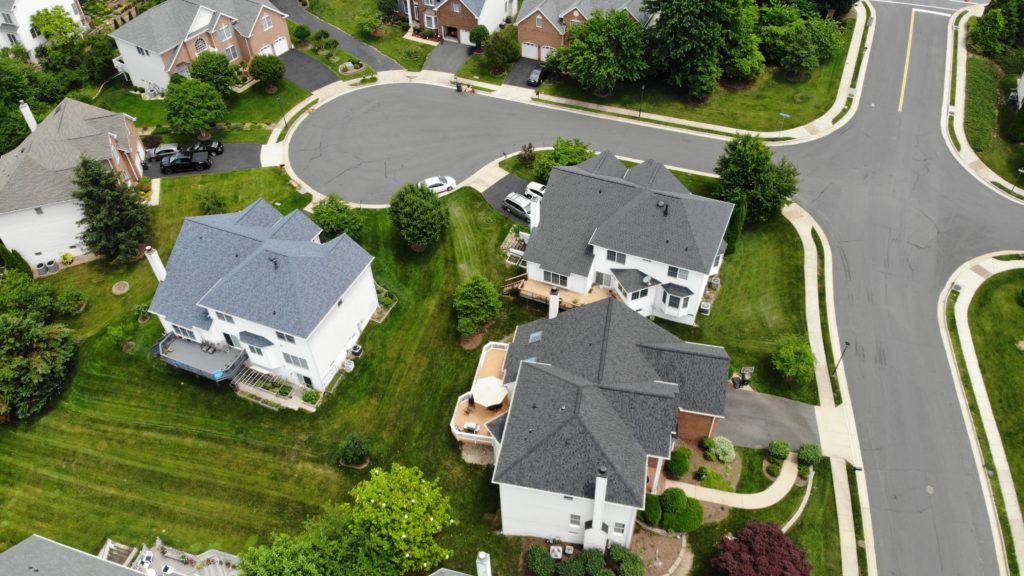 Looking for a Best Roofing Contractor in herndon Virginia? Metro